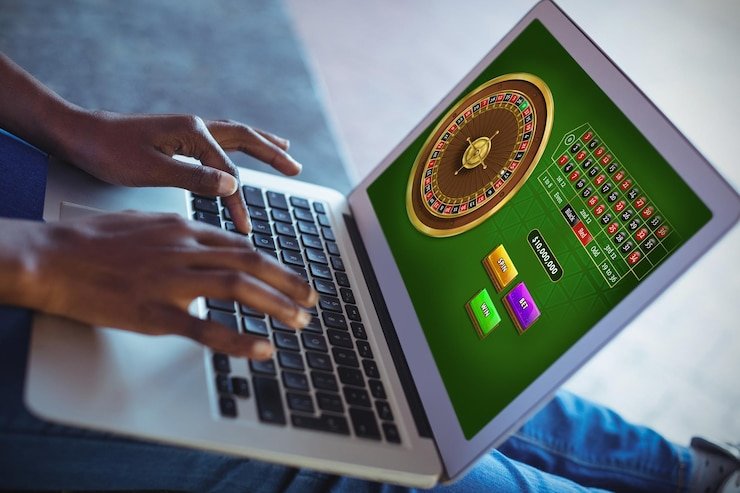 game 33 game 33 par Boxing ka maidaan khula hai